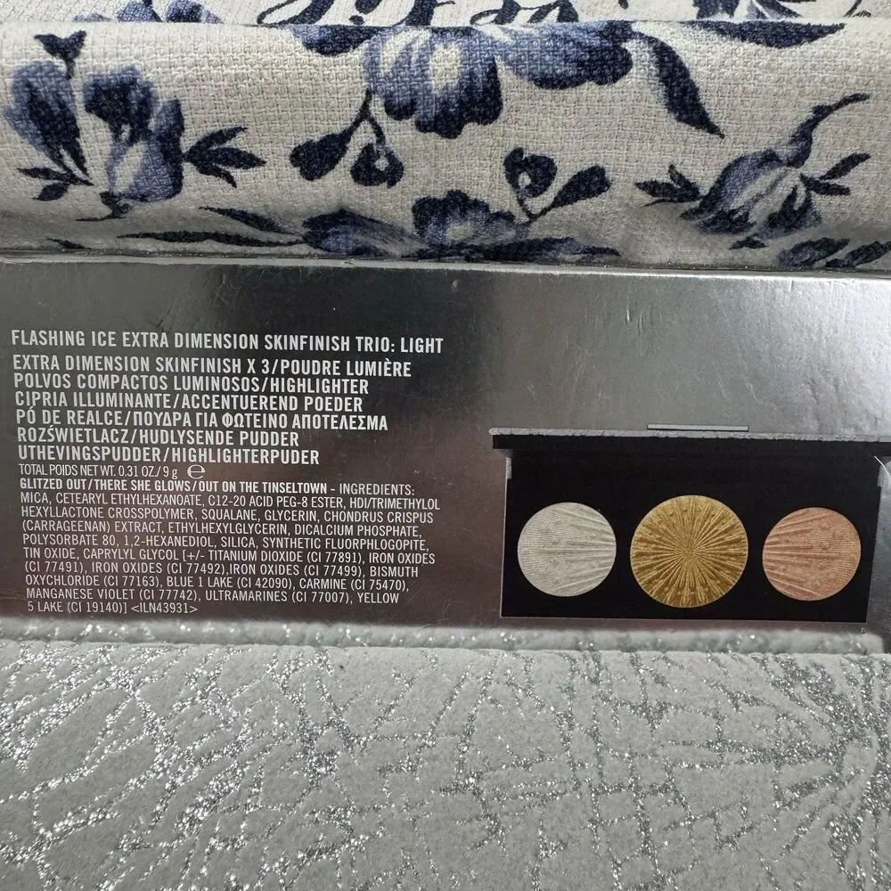 MAC Cosmetics mac flashing